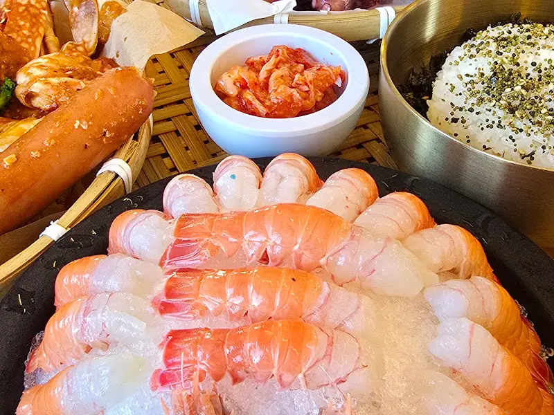 다채로운 해산물 한 상