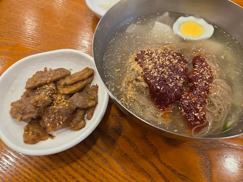 육자냉면 근접샷