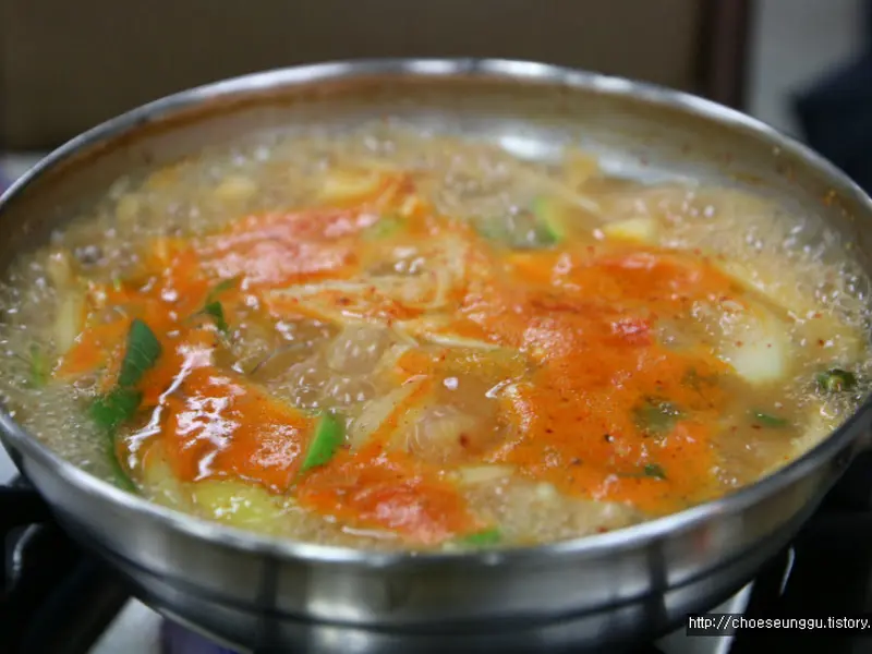 보글보글 김치찌개