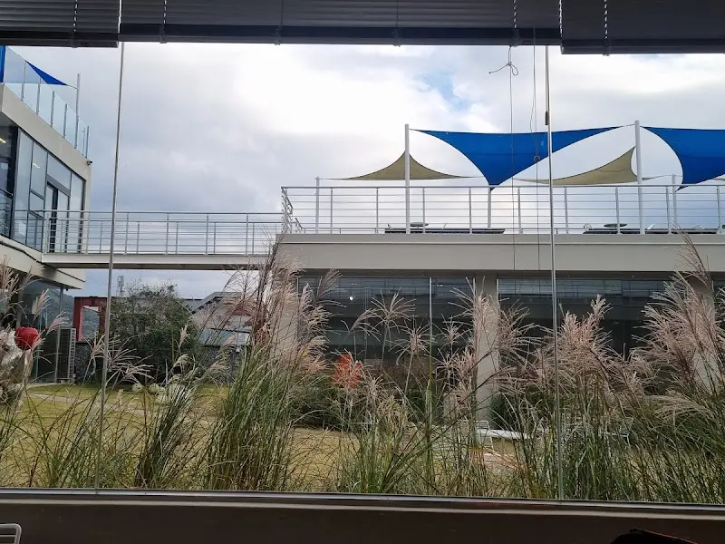 카페 외부 테라스