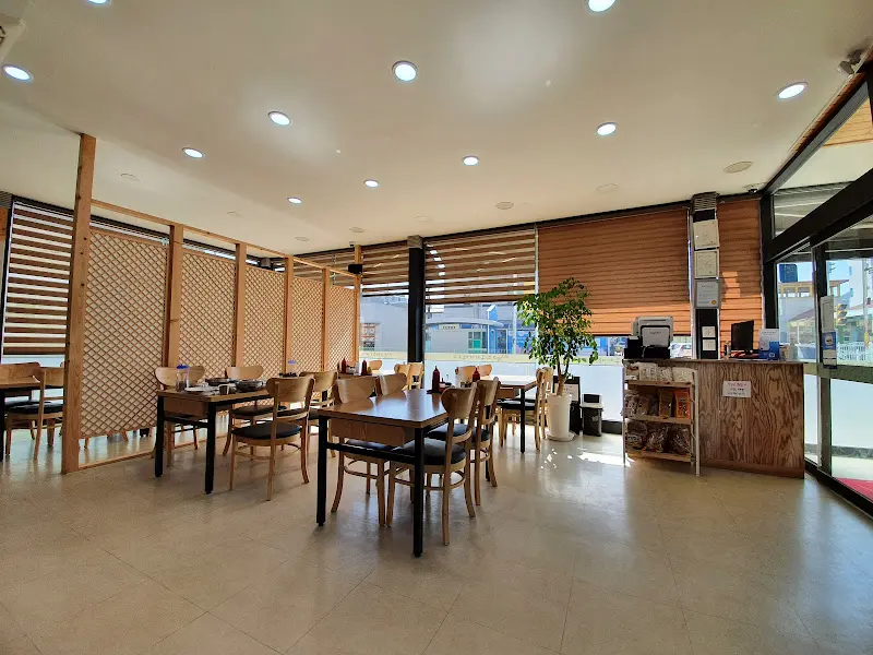 넓고 쾌적한 실내