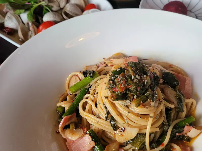 매콤하면서도 깔끔한 갓김치 오일 파스타