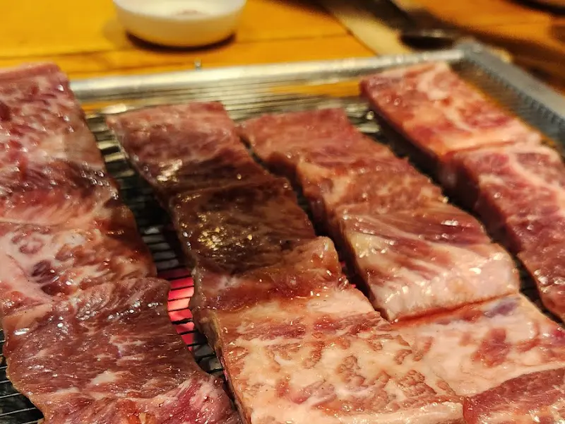 구워지고 있는 갈비