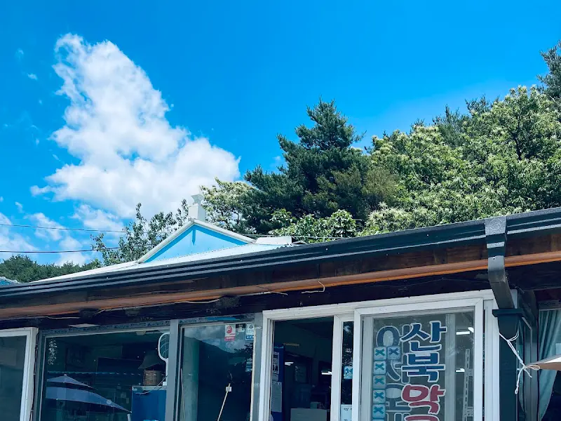 산북막국수 식당 외부 모습