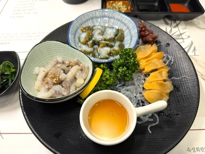 싱싱한 해산물 모듬