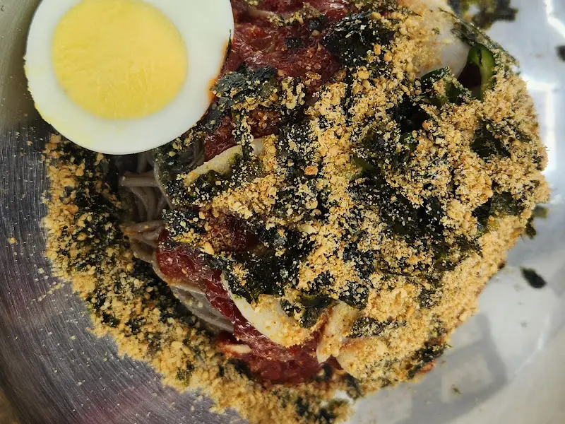 막국수 근접샷3