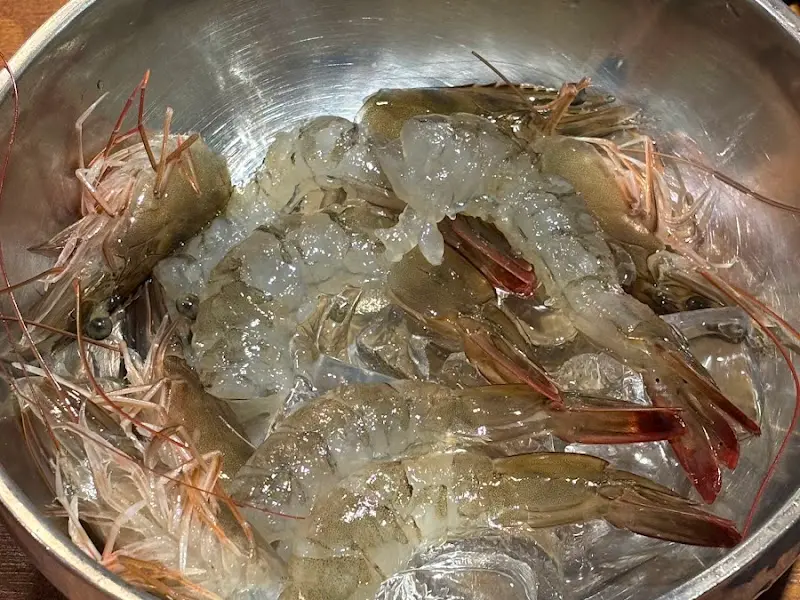 신선한 새우 한가득