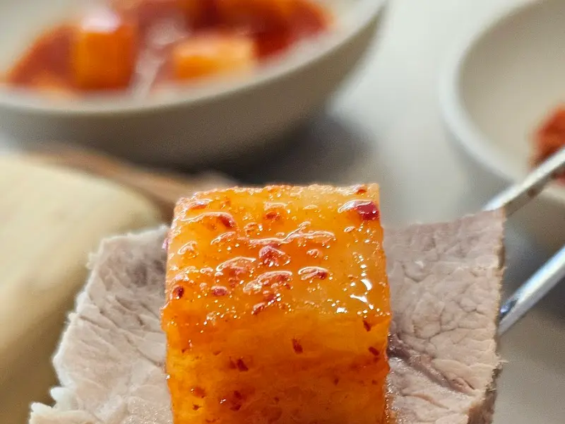 돔베고기와 실비김치의 환상적인 조합