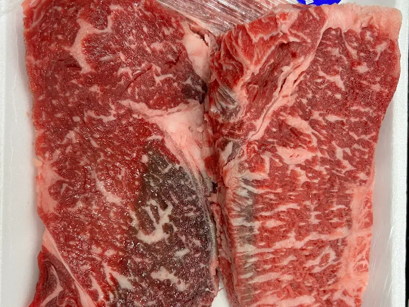 신선한 마블링의 소고기