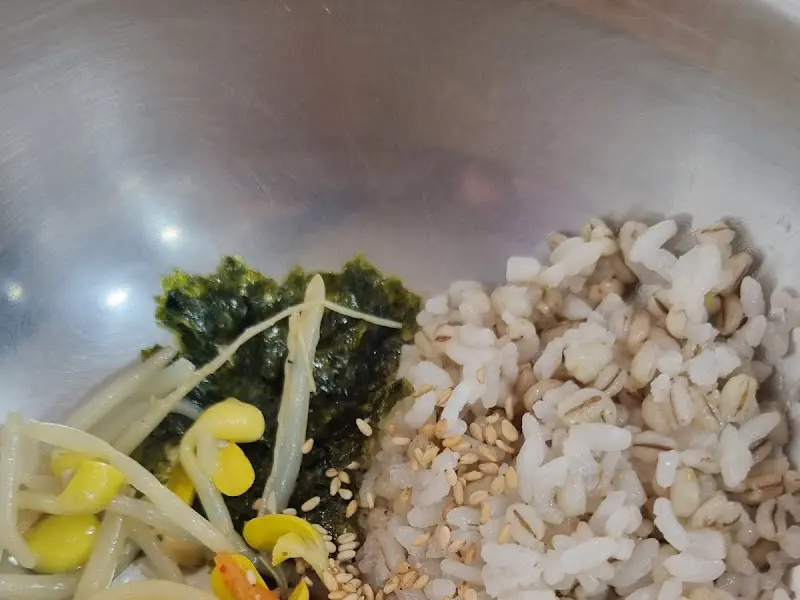 보리밥 비빔밥