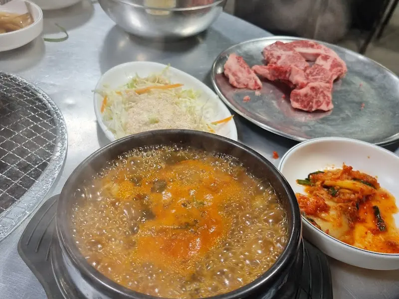 마무리 식사로 완벽한 된장찌개
