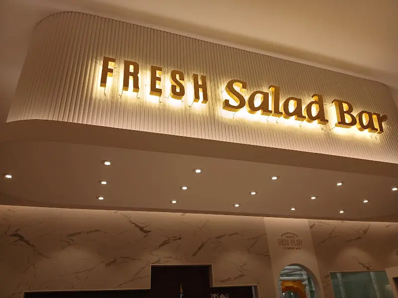 신선함이 가득한 샐러드바