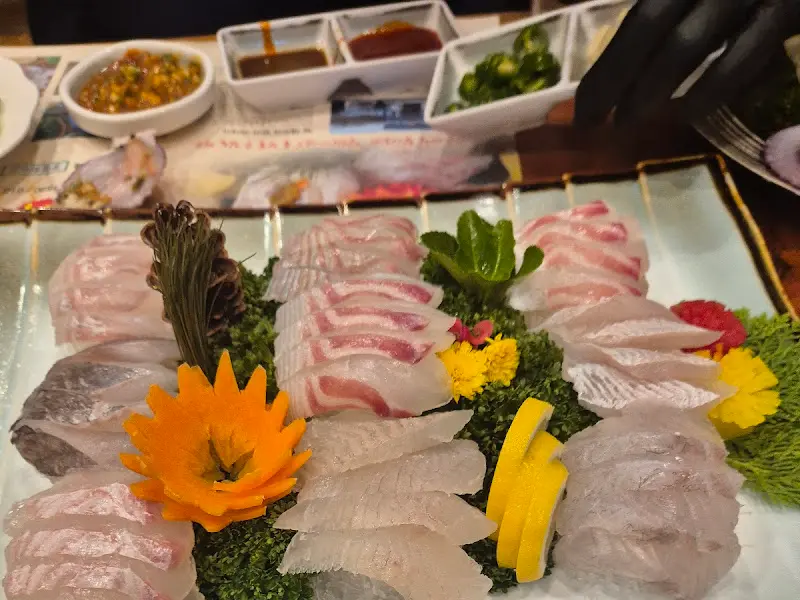 신선한 자연산 모듬회