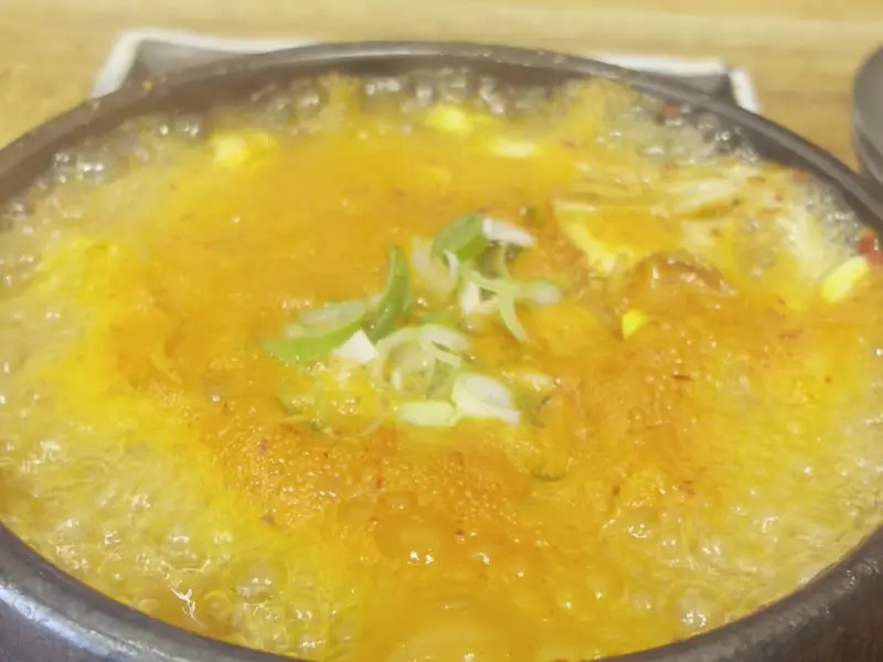 돌솥 김치 국밥