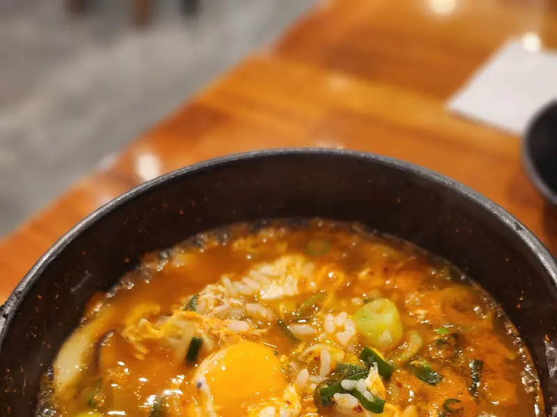 돌솥비빔밥