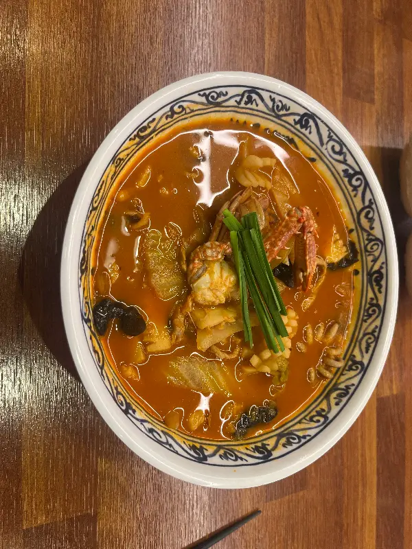 푸짐한 해물 짬뽕