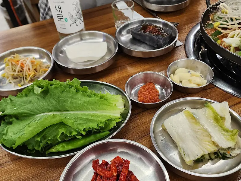 물갈비와 함께 나오는 밑반찬