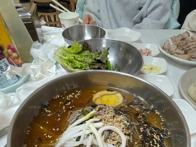 유천막국수 한 상 차림