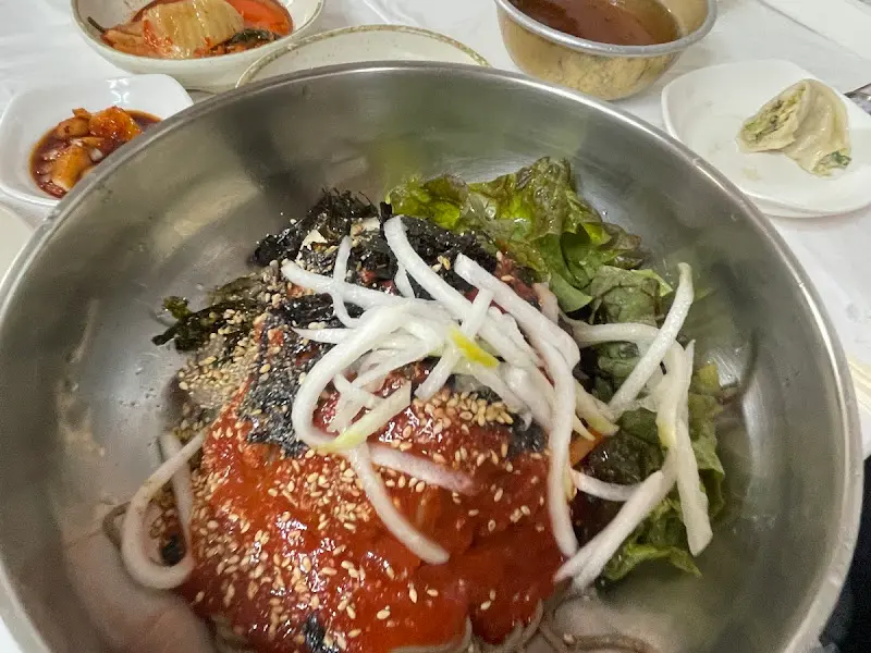비빔막국수