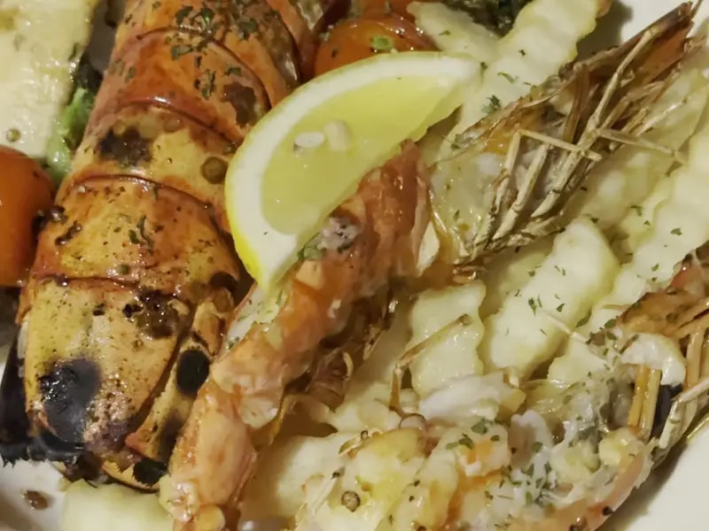 하프 랍스터 & 쉬림프 플레이트