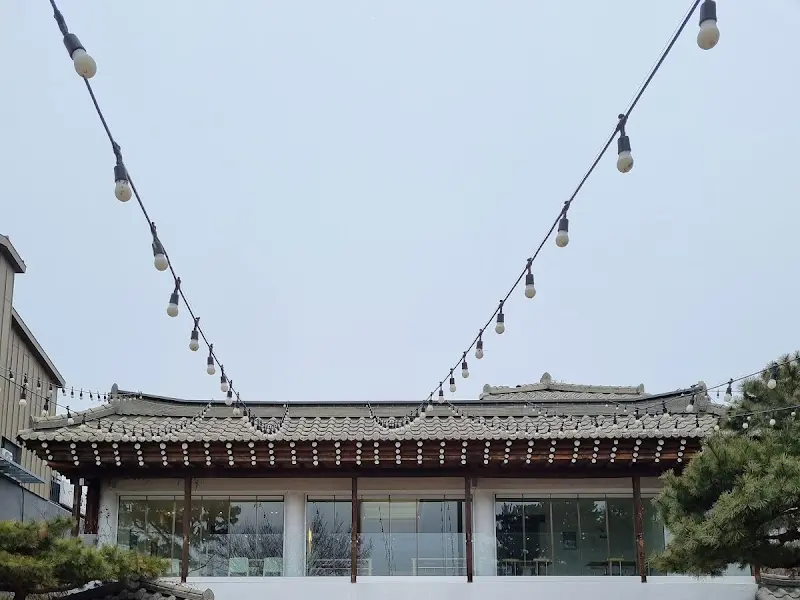 로마옥 리버사이드 외관