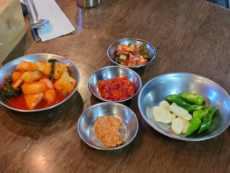 광화문 국밥 밑반찬