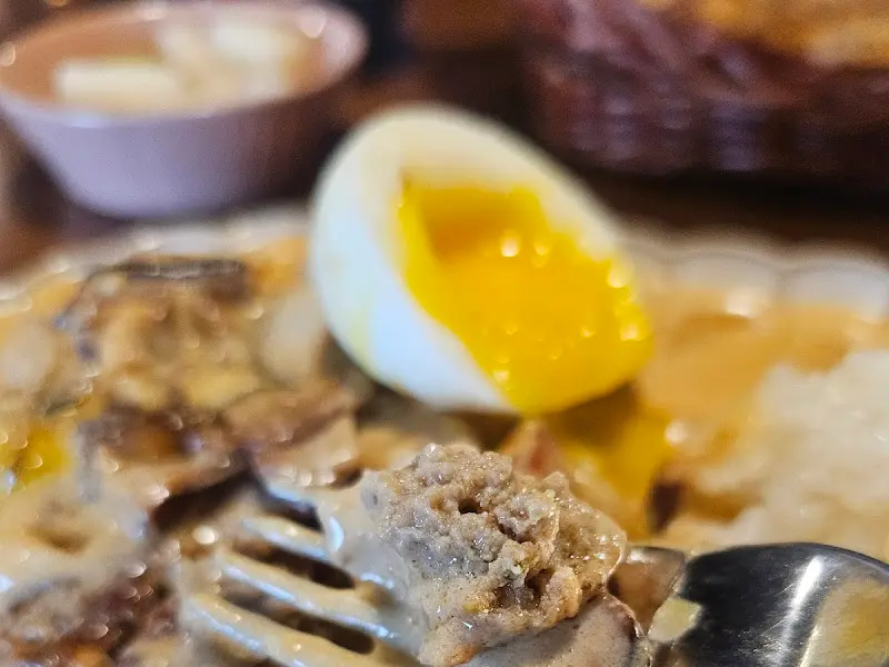 반숙 계란 단면