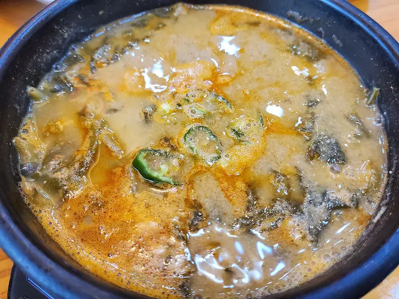 보글보글 끓는 추어탕