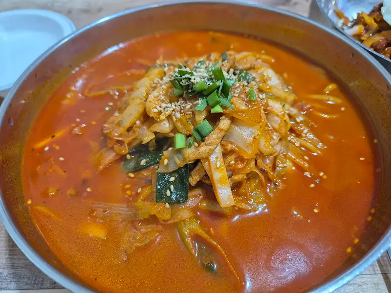 양이 푸짐한 인생짬뽕