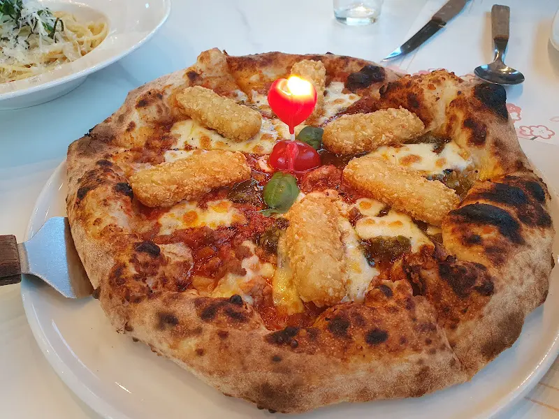 무튼 시그니처 피자