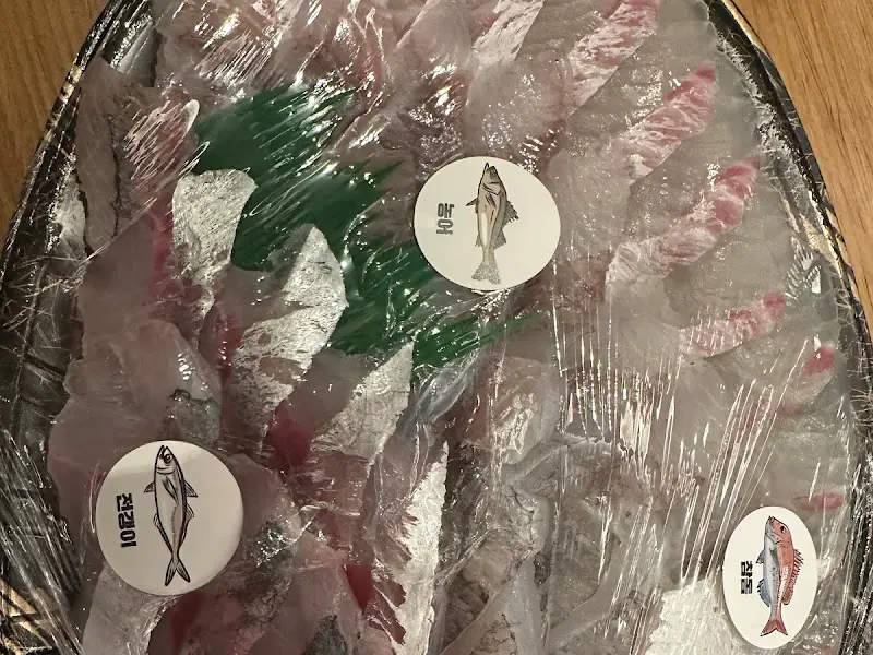 신선한 고등어회