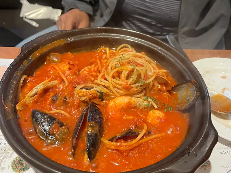 해물 듬뿍 로제 파스타