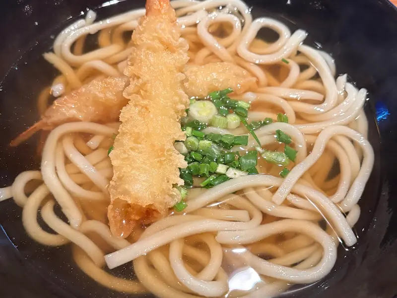 덴뿌라가 듬뿍 올라간 우동