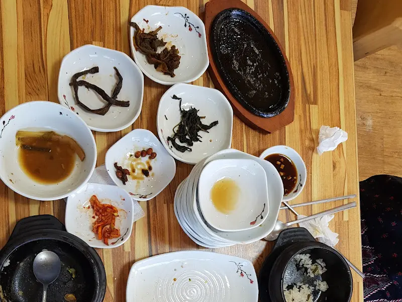 걸구쟁이네 전체 상차림