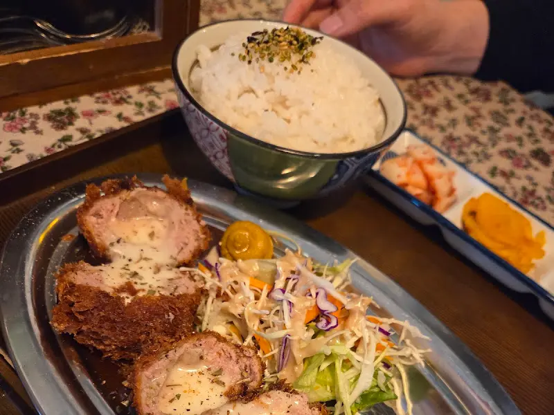 362키친 치즈멘치카츠정식