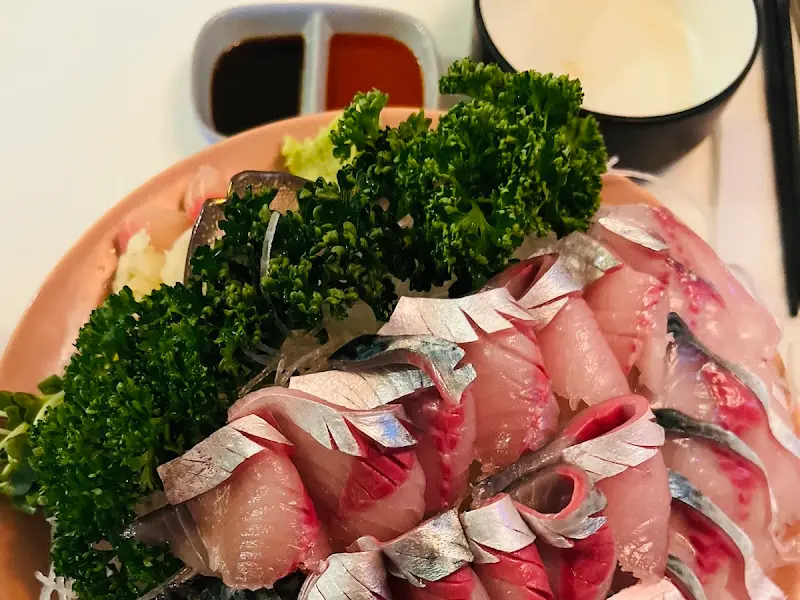 싱싱함이 눈으로도 보이는 모듬회