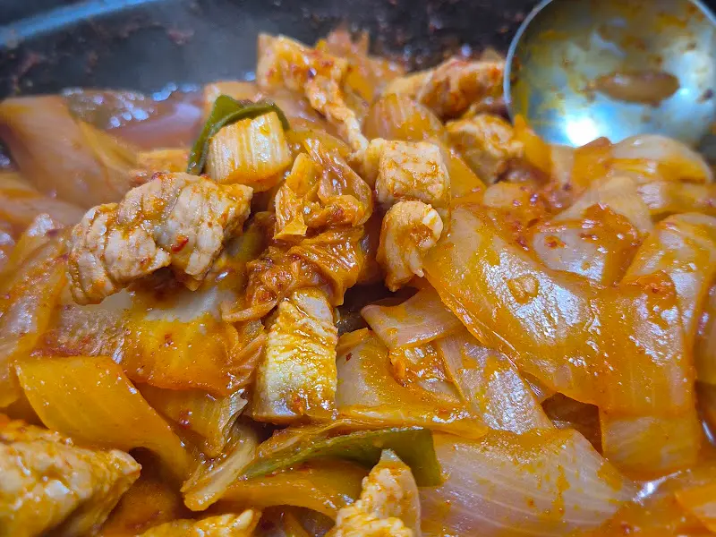 돼지볶음 확대샷