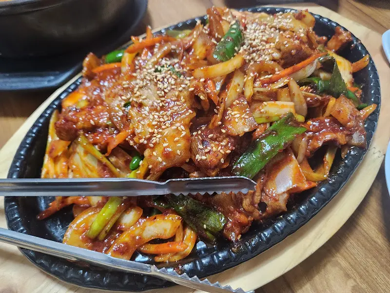 황가네 식당 돼지 두루치기