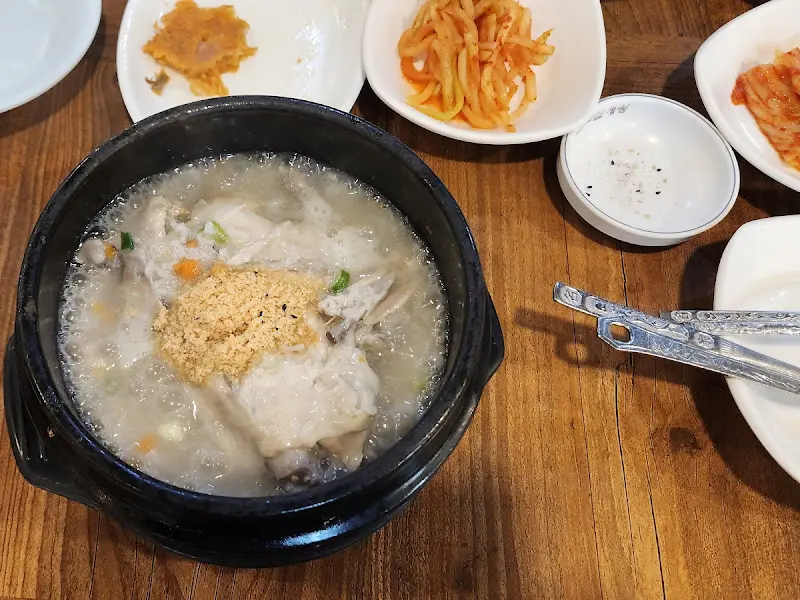 김정이삼계탕 원조 삼계탕