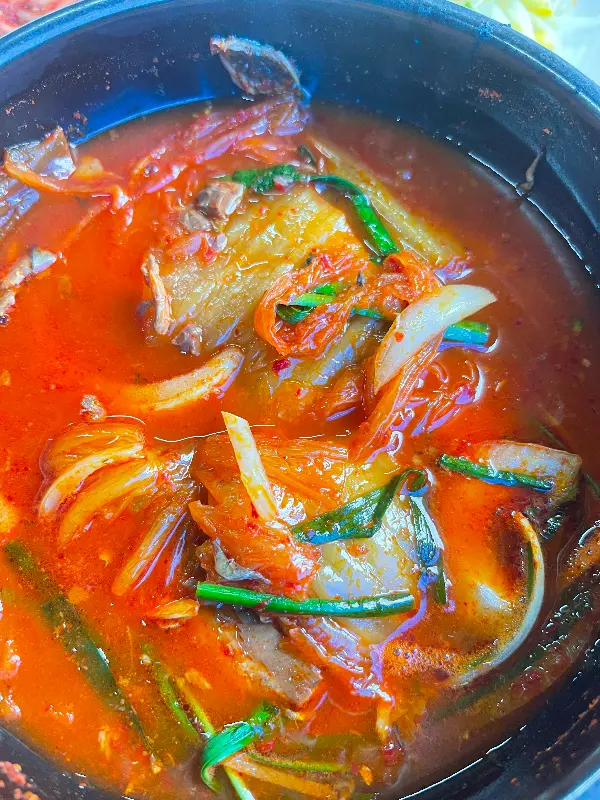 매콤한 김치찌개의 모습