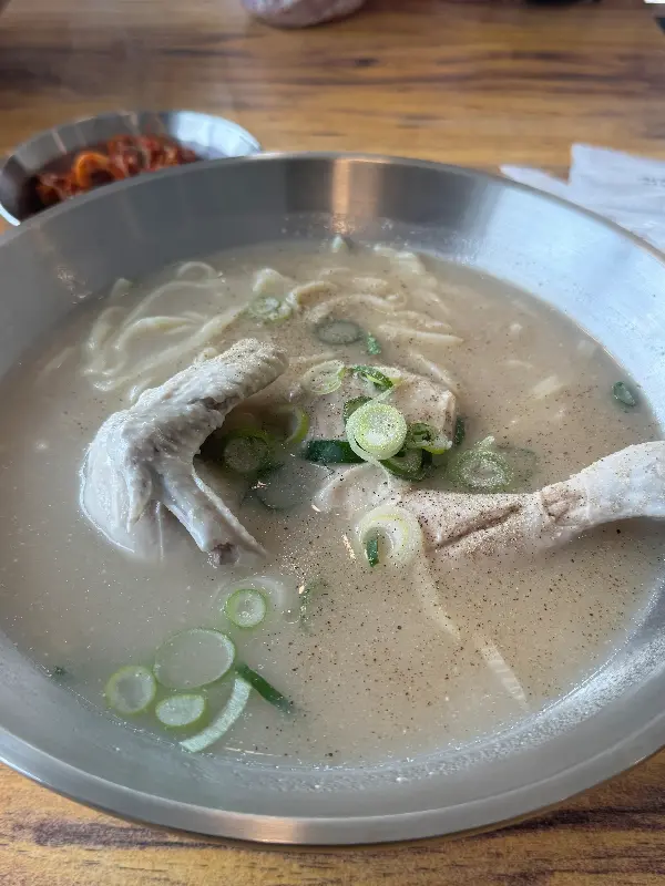 닭칼국수의 닭고기