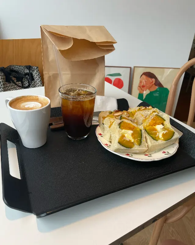 빵과 커피는 진리