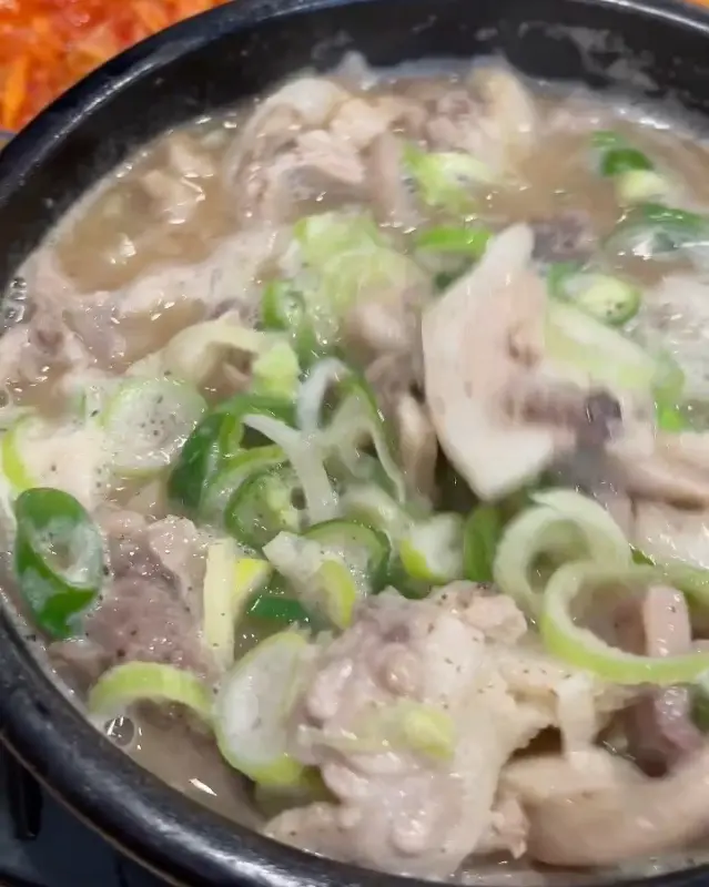 만복순대국 고기와 파