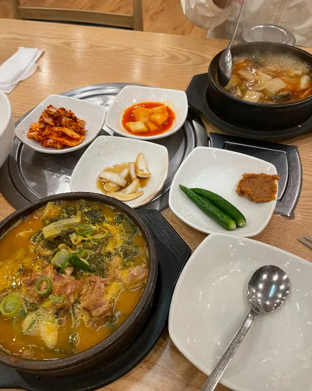 다양한 곁들임 반찬