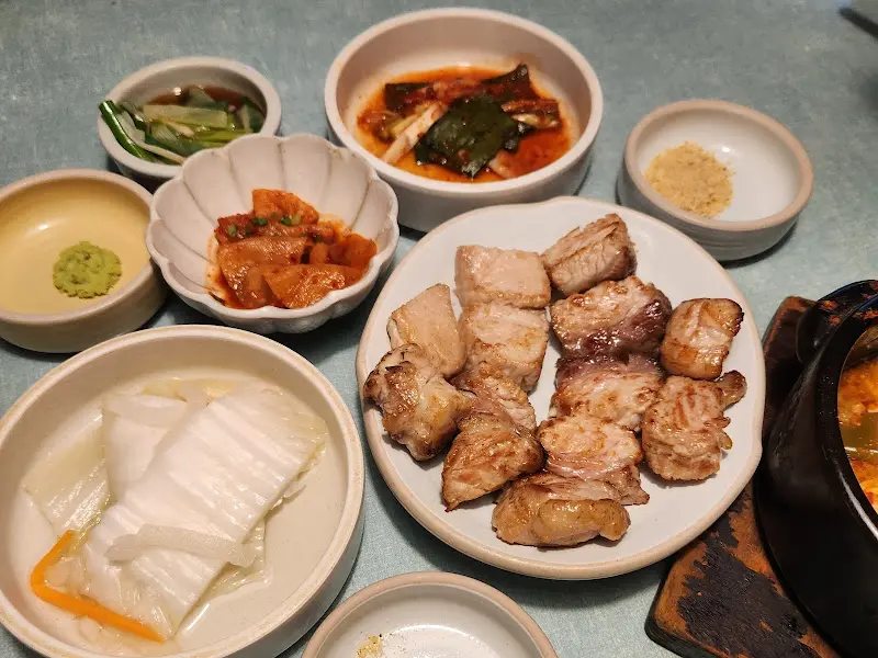 알등심 한 상 차림