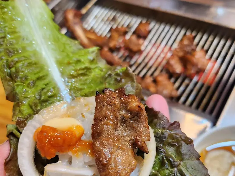 돼지갈비 쌈