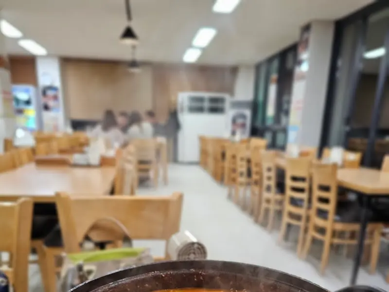 얼큰한 김치찌개
