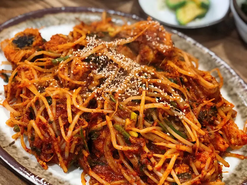 푸짐하게 담긴 아구찜