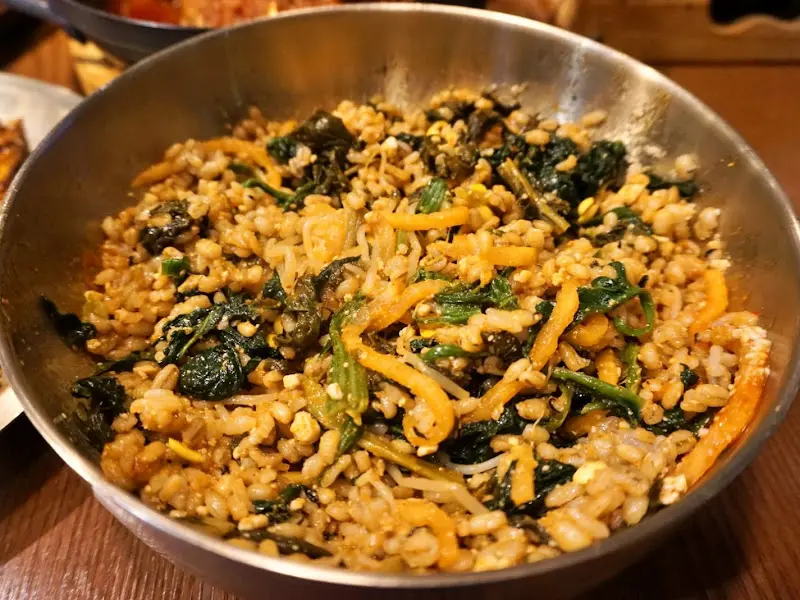 비빔밥 한 그릇 뚝딱!