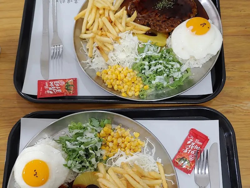 매콤갈비와 달콤갈비 정식